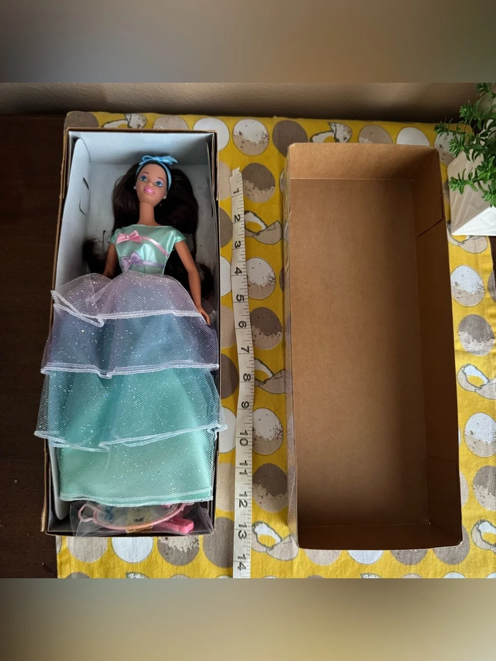 NIB Avon Spring Tea Party  Barbie brunette doll 3rd in series